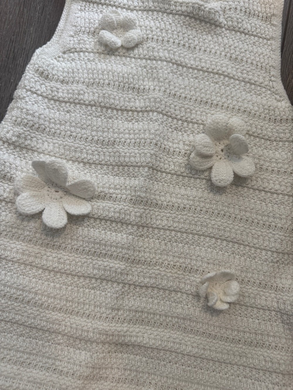 Zara White Knit Flower Appliqué Dress - Picture 4 of 7